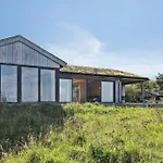 Modern With Sea View In Nordic Style Casa de Férias Fårevejle